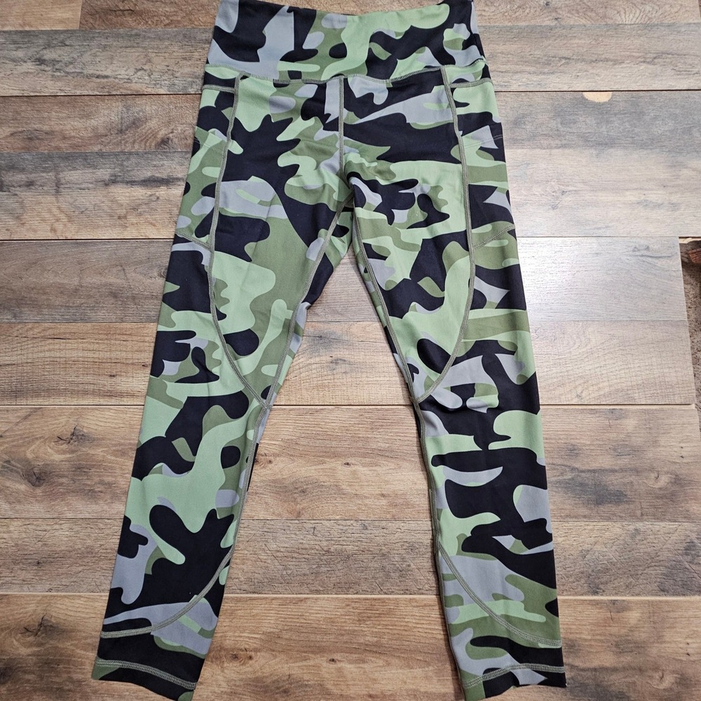 Zyia Light n Tight Active Green Camo Pocket Leggings Size 8-10 Camouflage Yoga